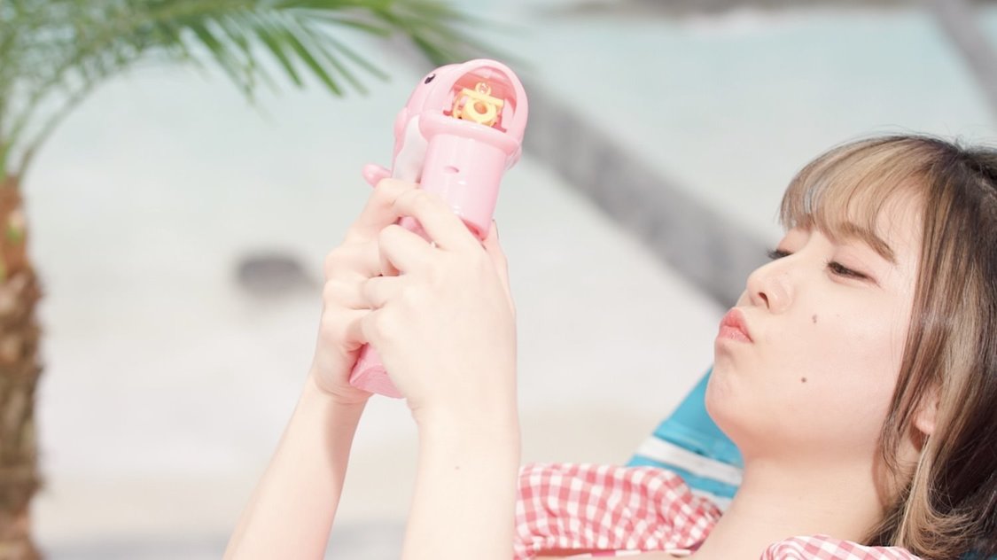 豆柴の大群「まめサマー!?」MVより