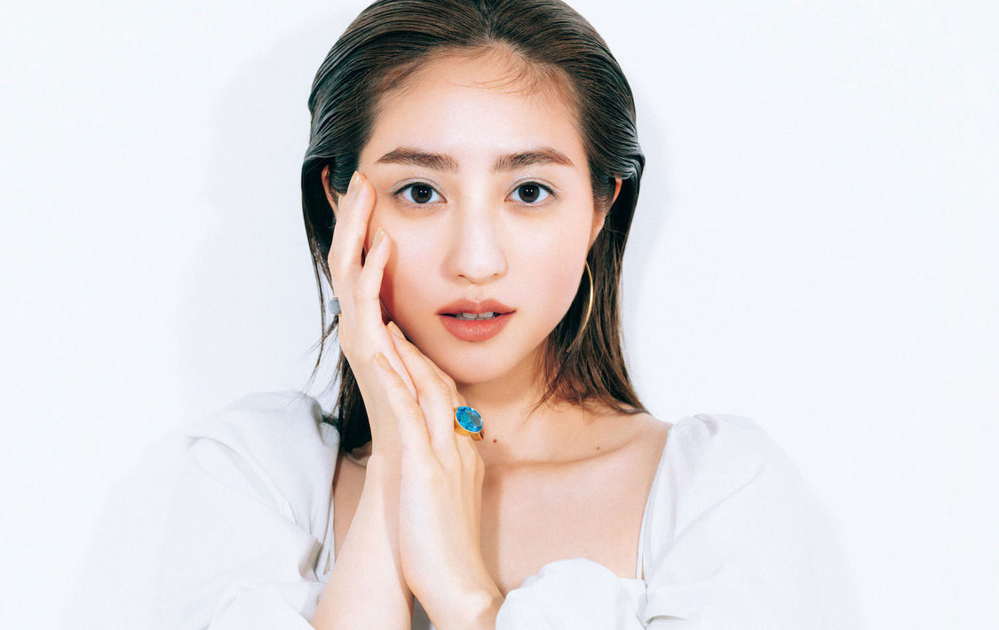 『CLASSY.』8月号より