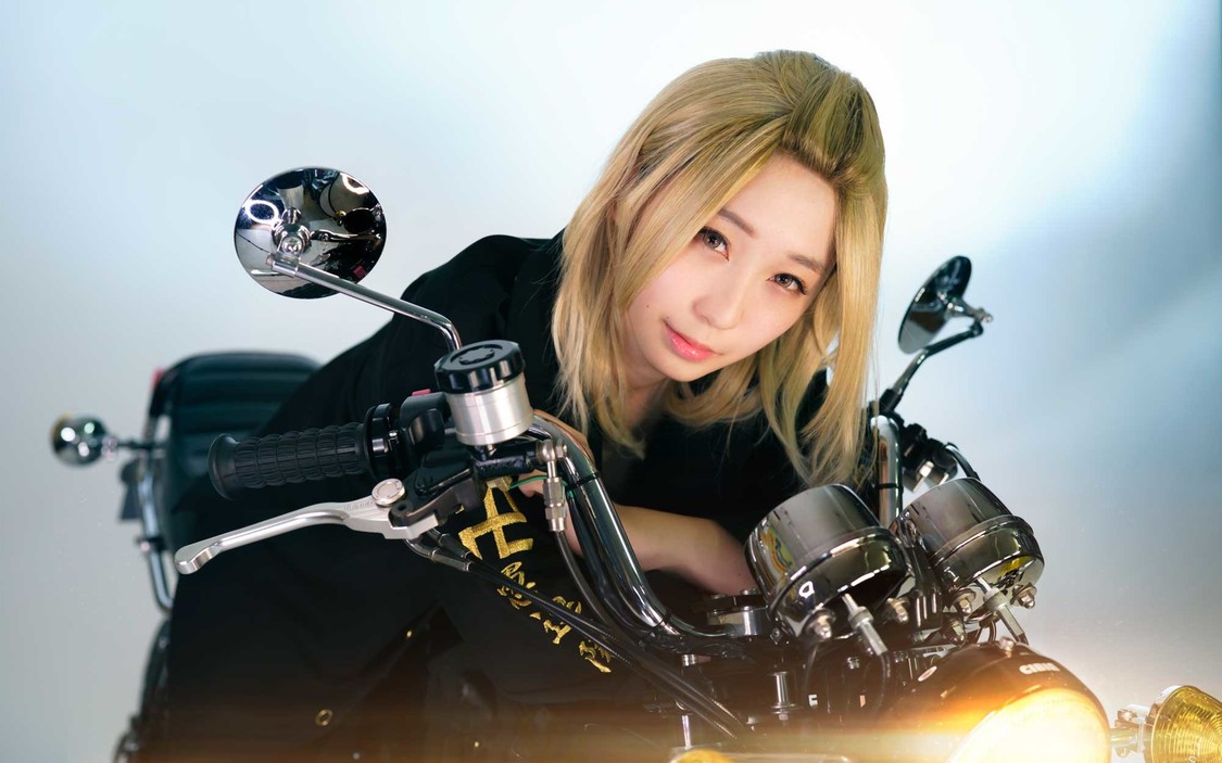 伊織もえ（マイキーコスプレ写真）