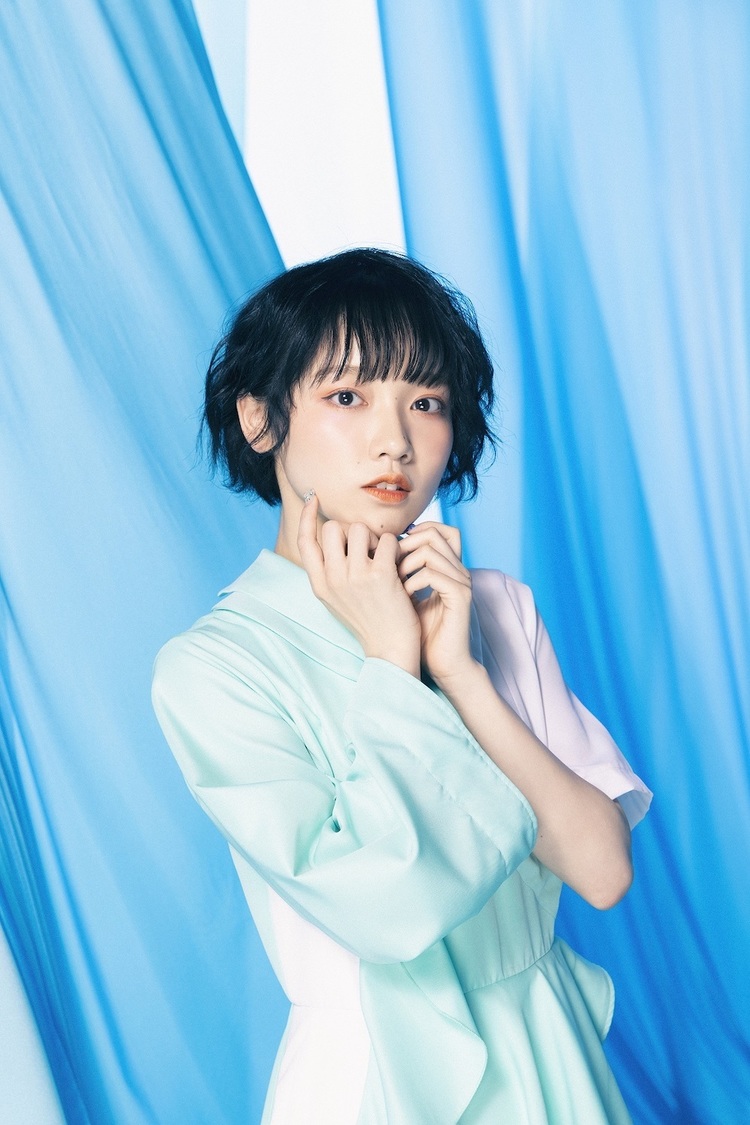 月ノウサギ（PARADISES）