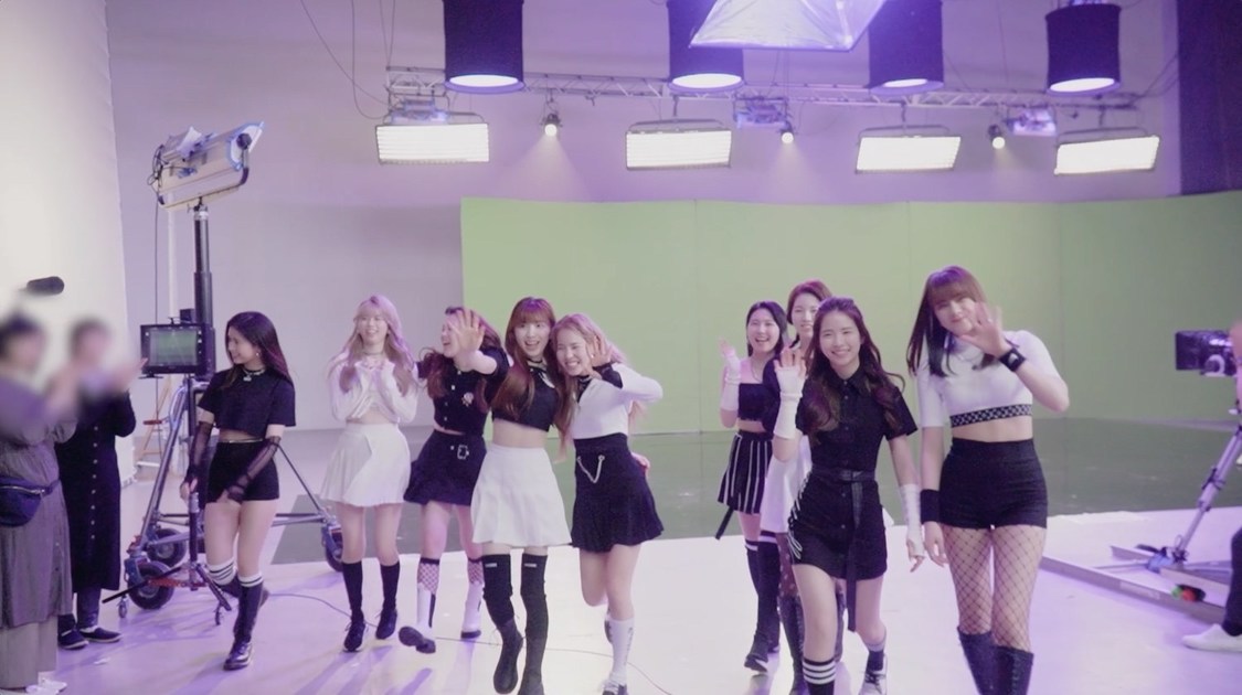 NiziU×Yogibo新TV-CMメイキング