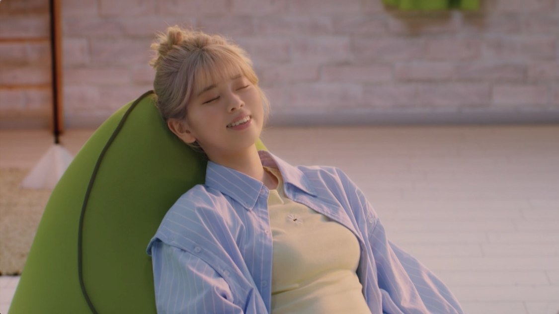 NiziU×Yogibo新TV-CM