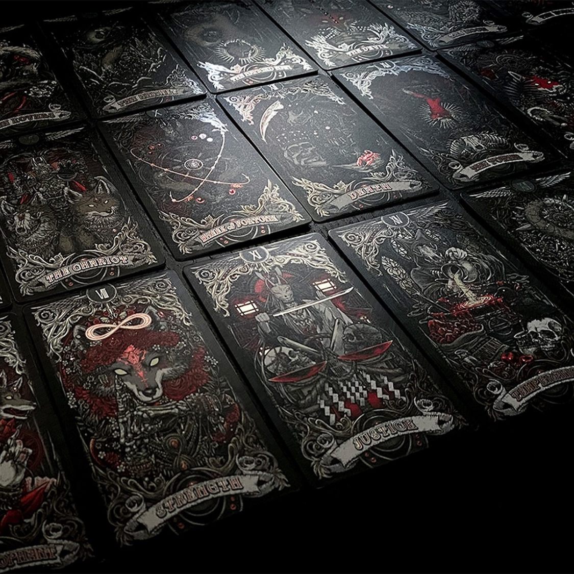 「BABYMETAL TAROT CARDS」より