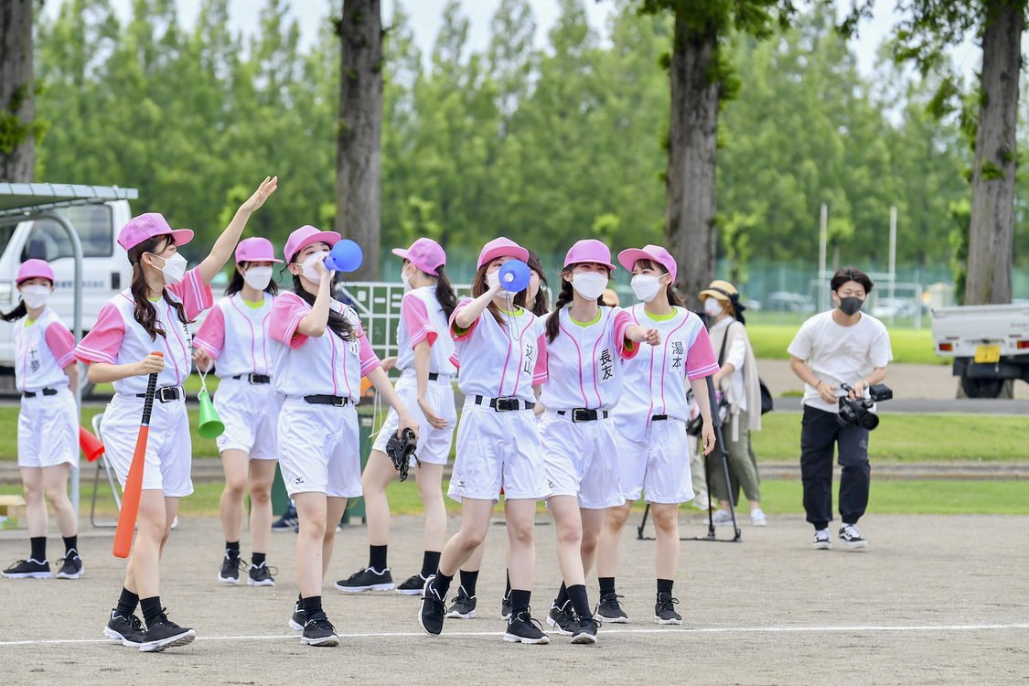 『AKB48 ネ申テレビ』番組画像（©東北新社）