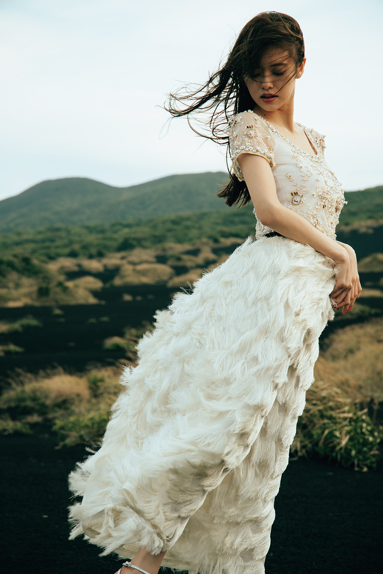 鈴木ゆうか『ゆうペース』先行カット（（C）神戸健太郎）