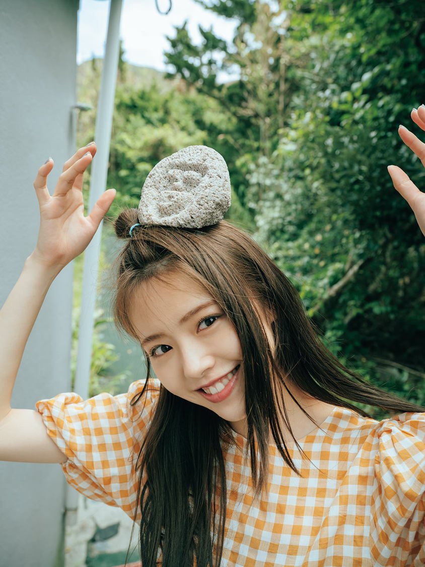 鈴木ゆうか『ゆうペース』先行カット（（C）神戸健太郎）