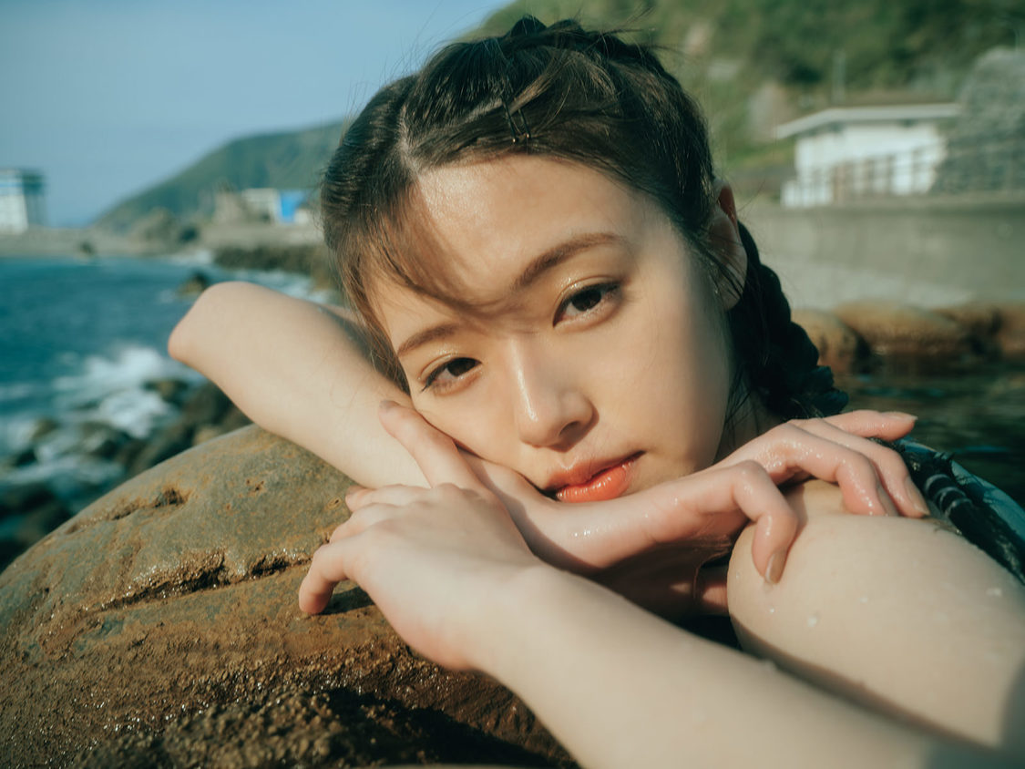 鈴木ゆうか『ゆうペース』先行カット（（C）神戸健太郎）