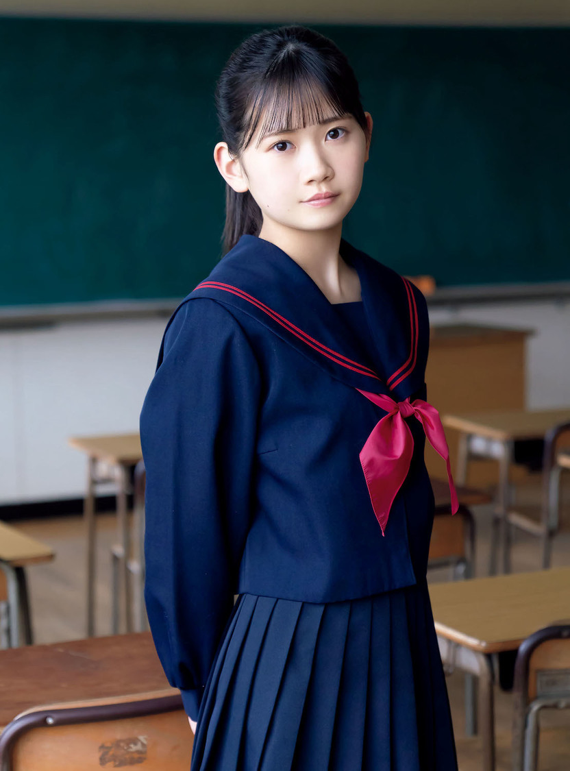 誌面掲載カット　岡村ほまれ