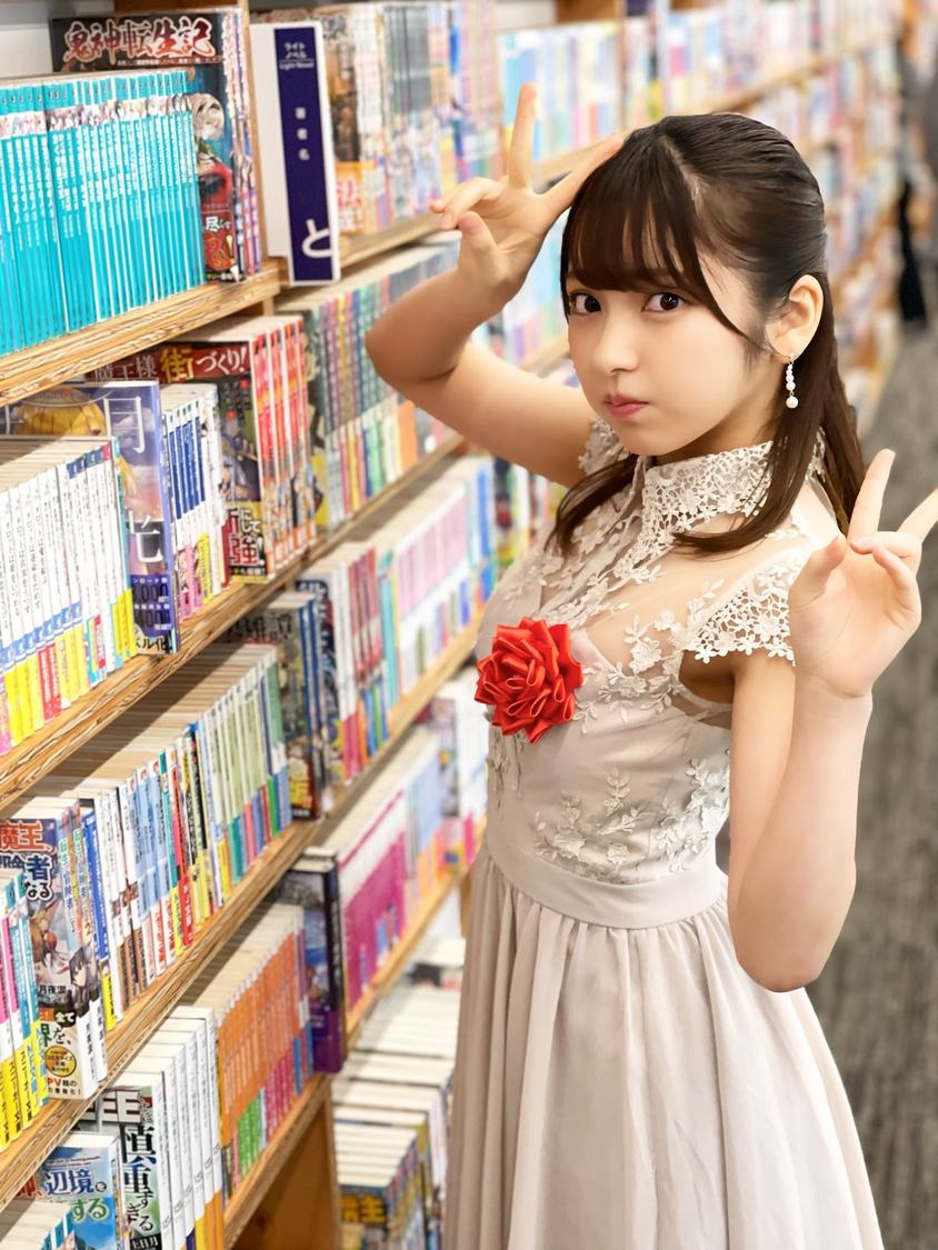 十味（#2i2）（©ゼロイチファミリア／スタイリスト：野田陽子（ミタケイショウ） ／ヘアメイク：JULLY）