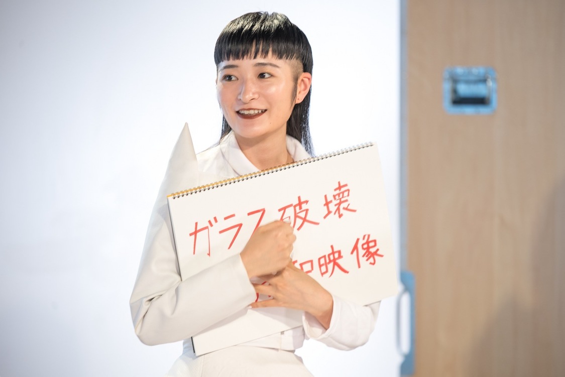 『THiS iS BiSH GOiNG TO DESTRUCTiON スペシャル』より（撮影：飛鳥井里奈）