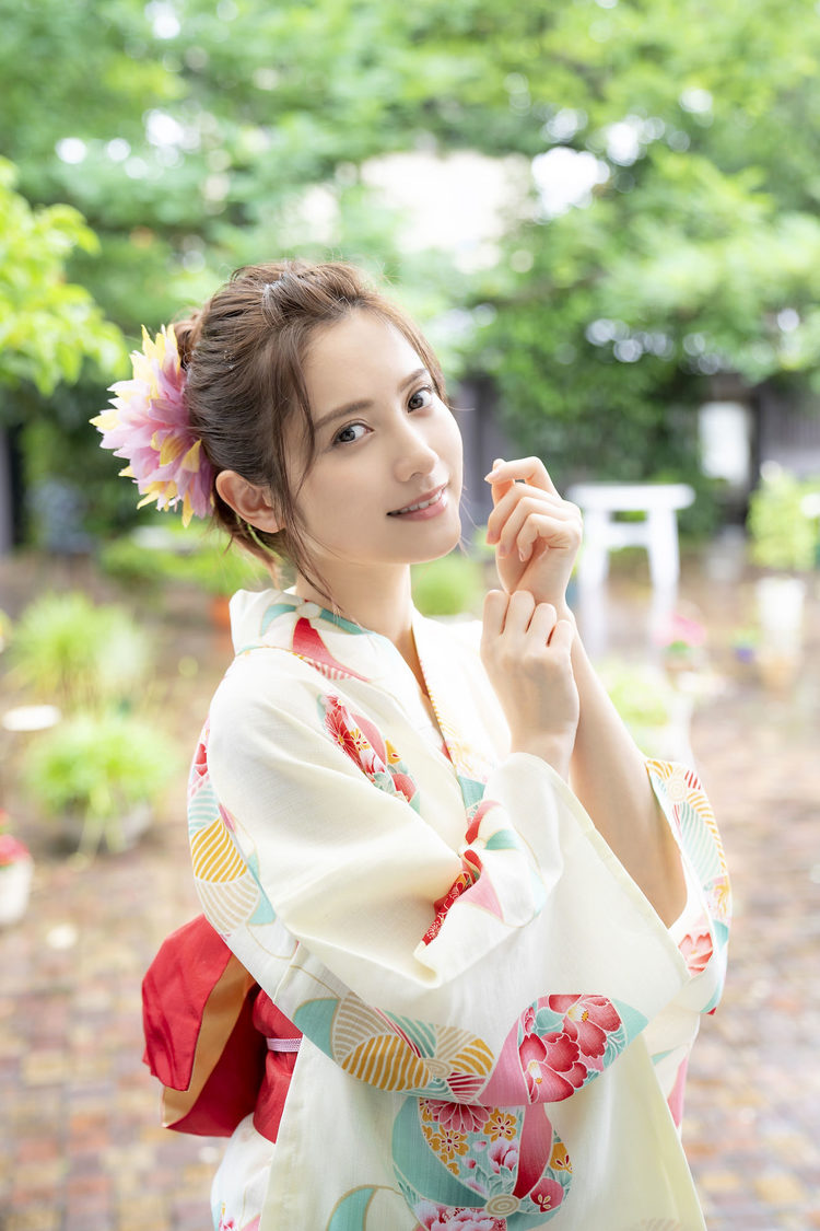 桃月なしこ（(c)小池伸一郎/秋田書店）