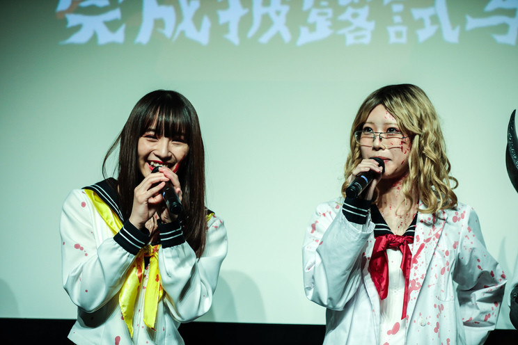 浅川梨奈、あの（ゆるめるモ！） 映画『血まみれスケバンチェーンソー RED』＜セント・血まみれ・バレンタイン完成披露試写会舞台挨拶＞より｜2019年2月13日（水）神楽座