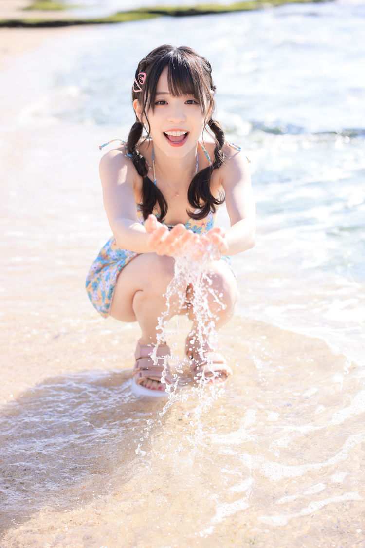 葉山カナ グラビアDVD『純情 in 沖縄』イメージカット