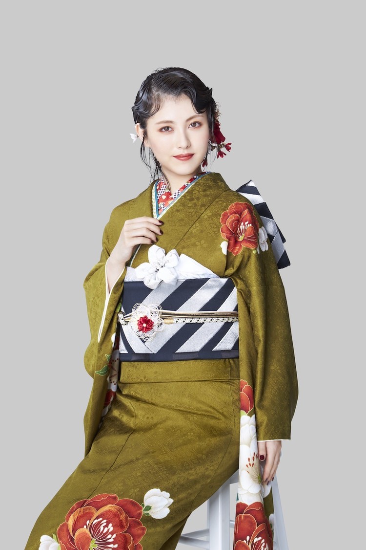 浜辺美波『京都きもの友禅』夏の振袖最新カタログ