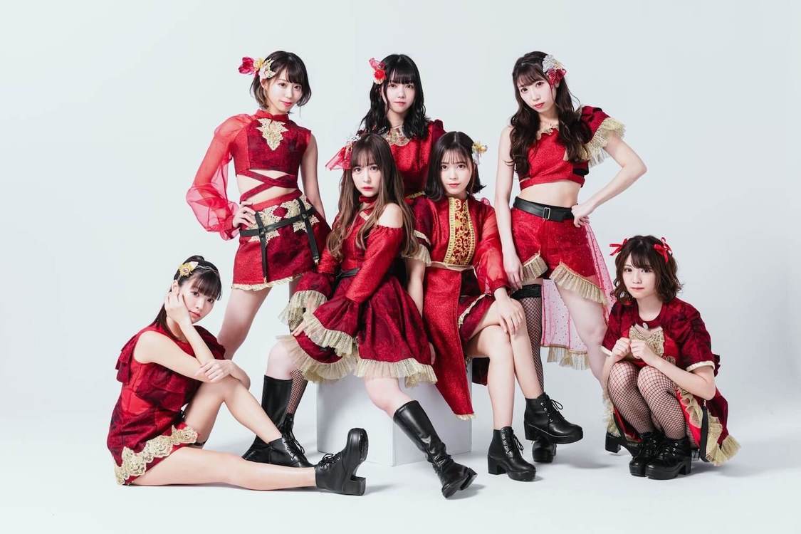 虹色の飛行少女