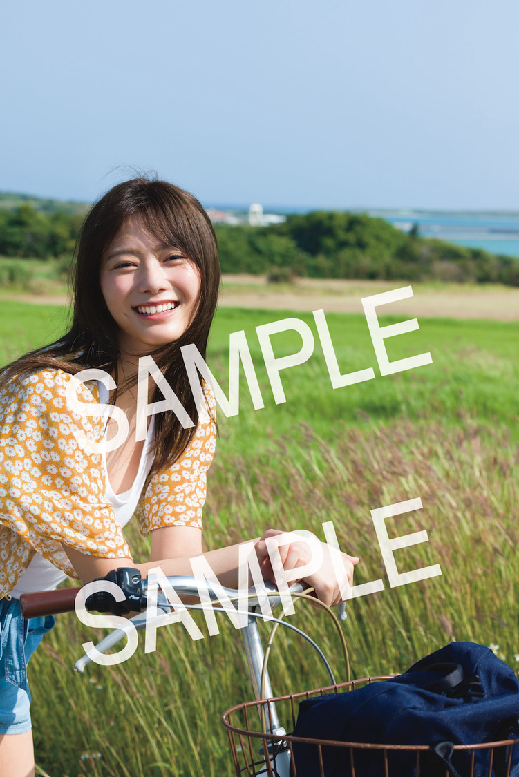 櫻坂46 田村保乃 1st写真集『一歩目』書泉版特典ポストカード（撮影／Takeo Dec.）