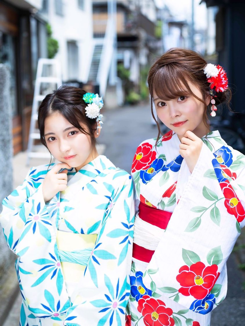 十味、青木りさ（(c)月刊エンタメ／撮影：佐賀章広／ヘア＆メイク：JULLY）