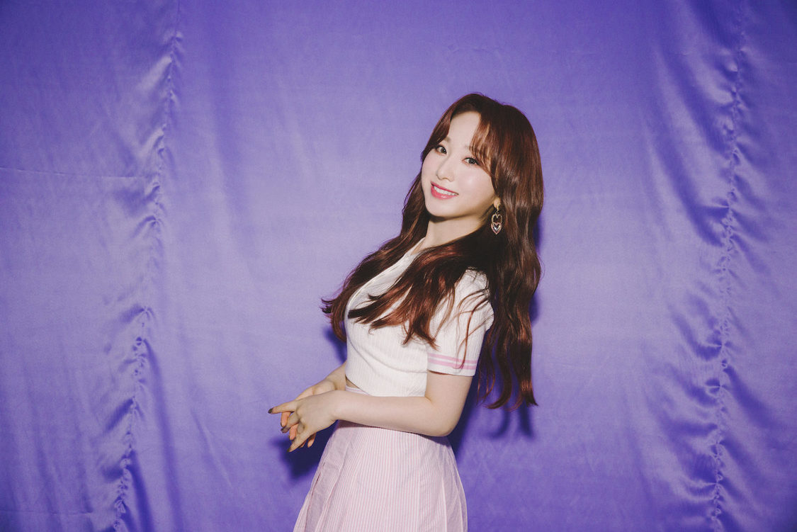 ジュリ（©2021 Woollim Entertainment Co., Ltd. / YOSHIMOTO KOGYO CO., LTD.）