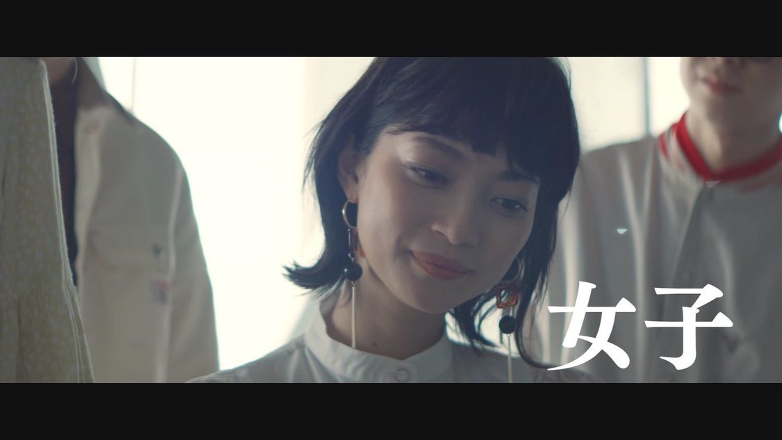 『ランウェイがはじまる』より