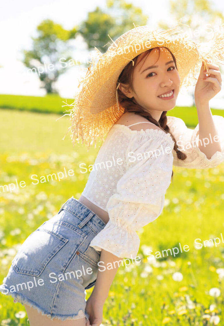 乃木坂46 渡辺みり愛 1st写真集『消極的な華やかさ』ポストカード（HMV&BOOKS限定）