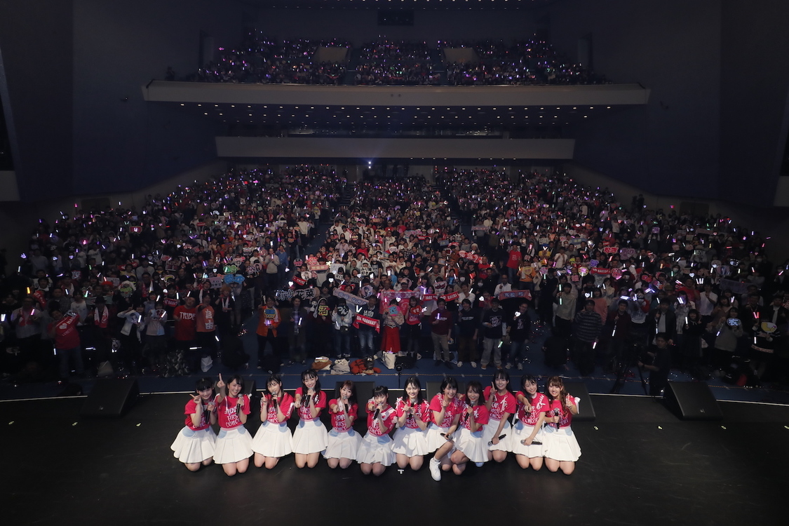 📸 画像：＝LOVE＜初めまして、=LOVEです。＞｜東京都・昭和女子大学 人見記念講堂（2019年2月16日）｜＝LOVE、4,000人を熱狂させた1stコンサート開催＋5th SGリリース