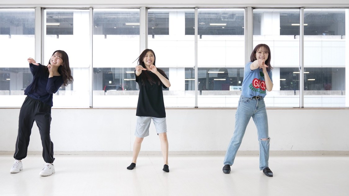 「AKBの楽曲を2倍速で踊ってみた企画」より