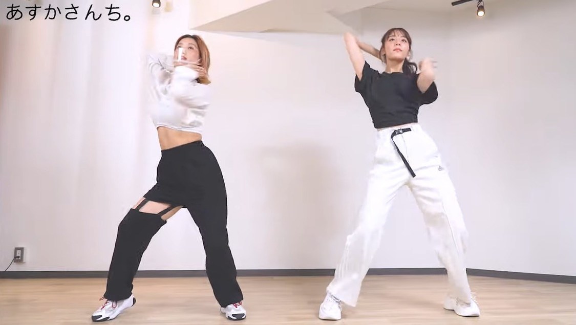 「【踊ってみた】1 時間で TWICE の Feel special 踊ってみました!with hana さん」より