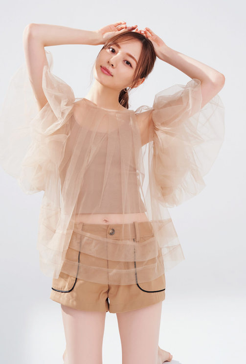 梅澤美波(乃木坂46)『B.L.T.2021年10月号』セブンネットショッピング購入特典ポストカードA