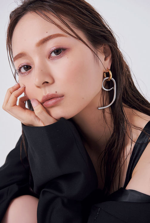 梅澤美波(乃木坂46)『B.L.T.2021年10月号』セブンネットショッピング購入特典ポストカードC