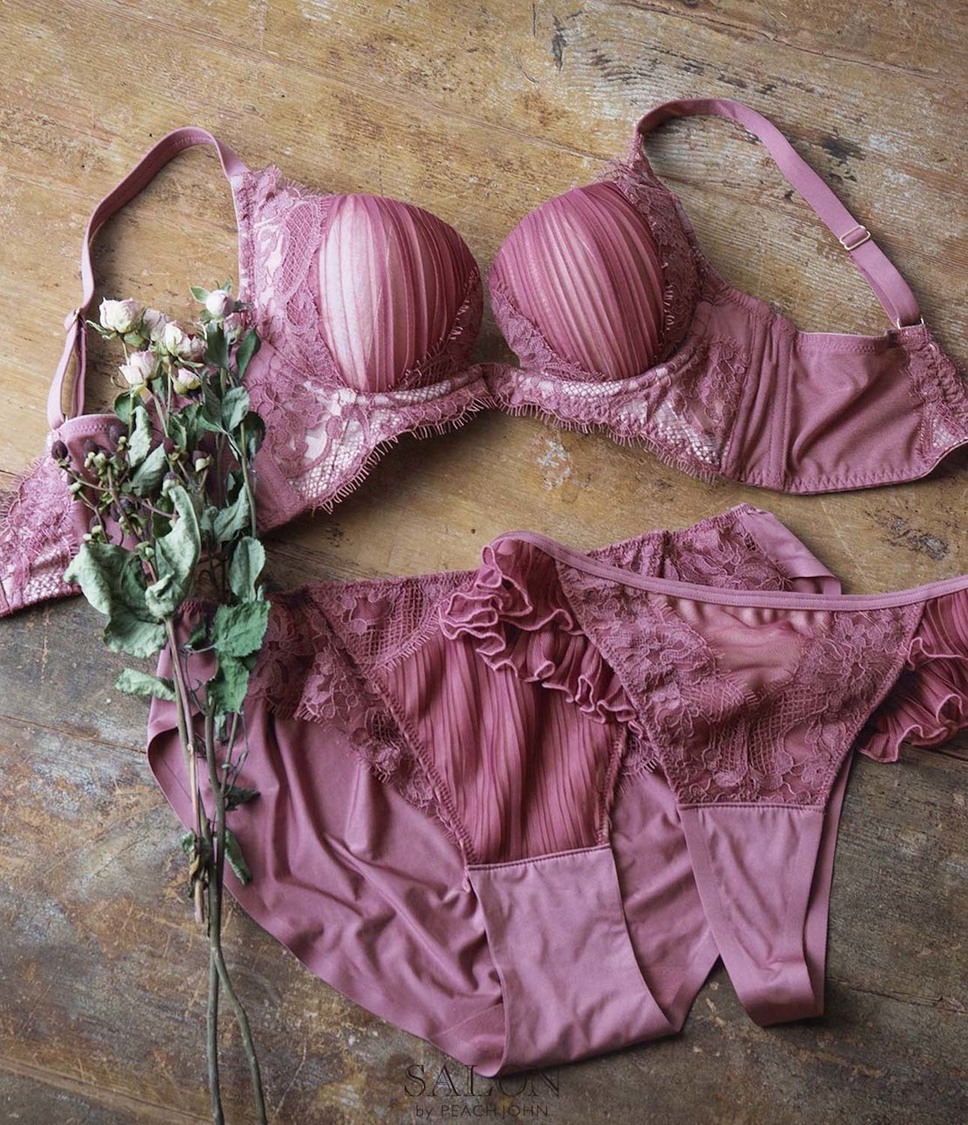 『SALON by PEACH JOHN』