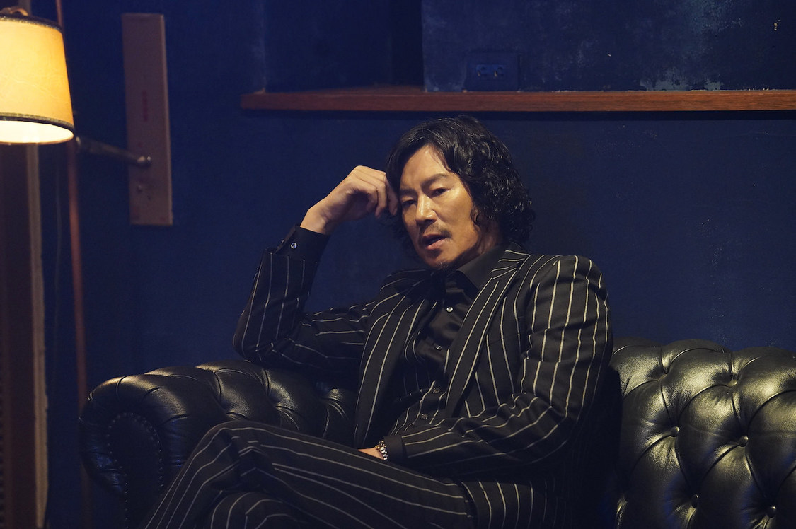 ©2021「鳩の撃退法」製作委員会 ©佐藤正午／小学館