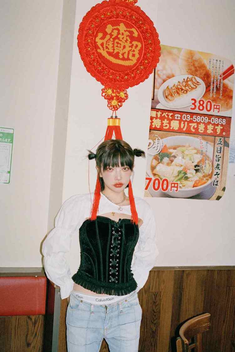 かてぃドキュメンタリーブック『ファッションカルト』収録カットより