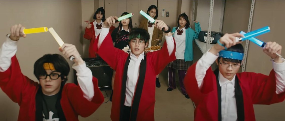 映画『マンケン男子とケイオン女子』場面写真より