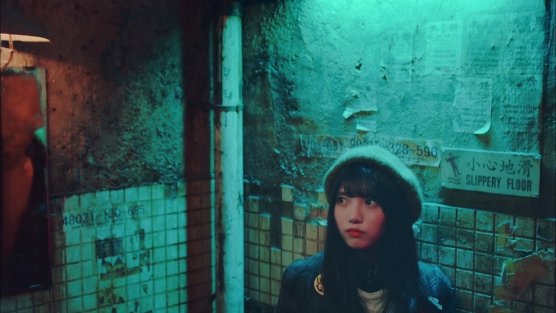 欅坂46「ごめんね クリスマス」MVより