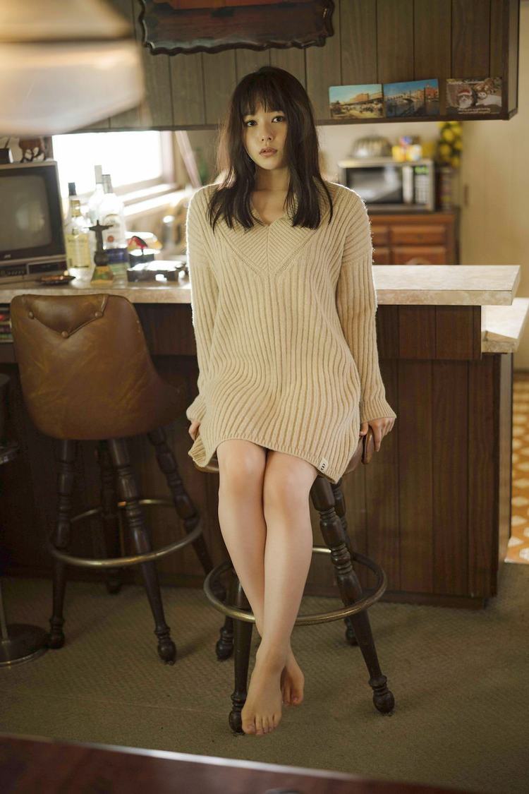 『桜井日奈子2022カレンダーブック（仮）』（東京ニュース通信社刊）