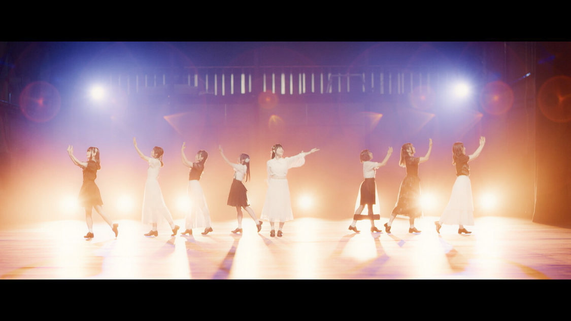 DIALOGUE＋「透明できれい」MVより