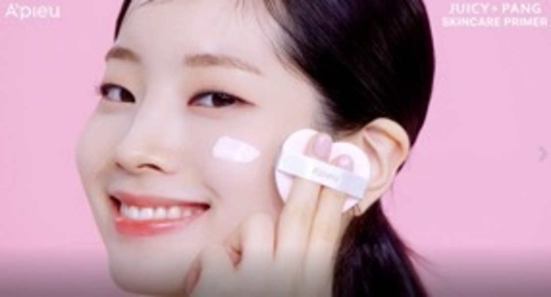 「アピュー ジューシーパン スキンケアプライマー ウェブ動画」より