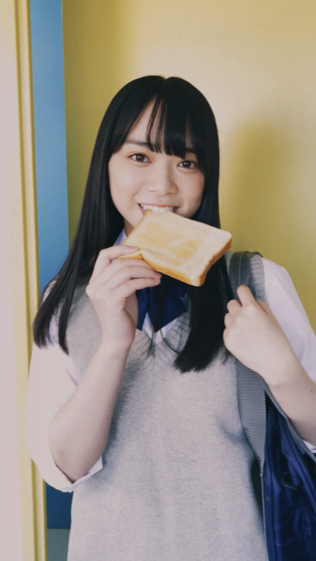 日向坂46「君しか勝たん」縦型MVより