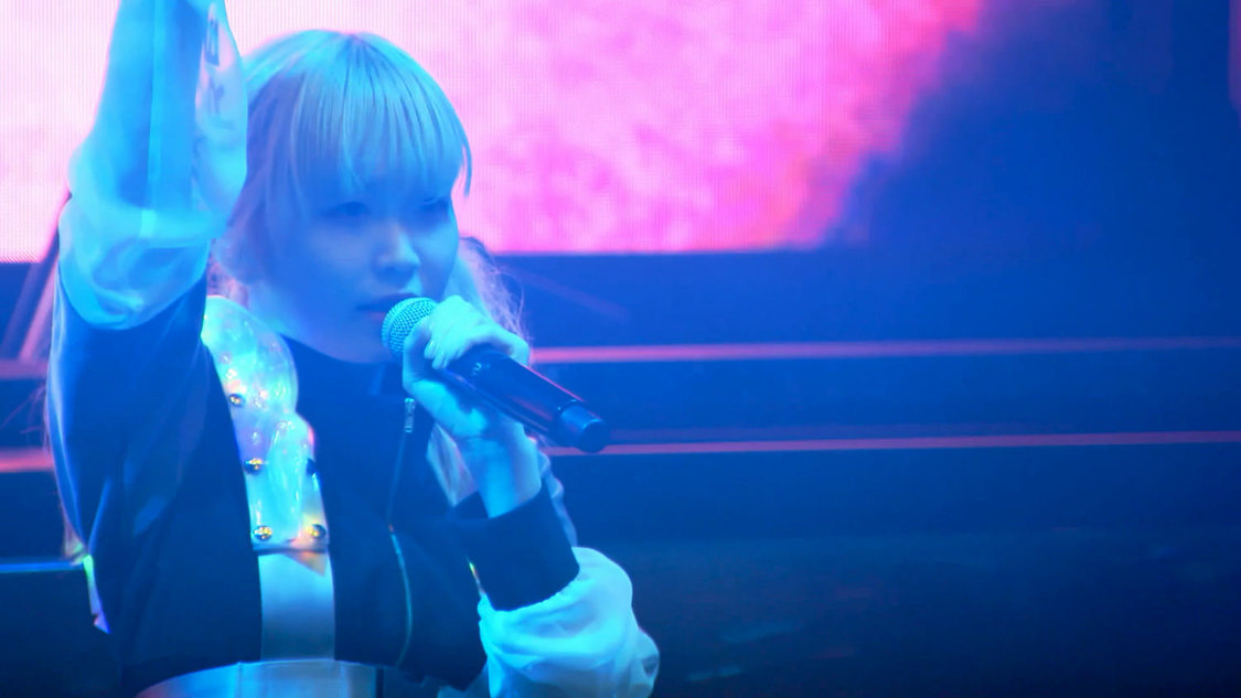 EMPiRE「LET’S SHOW」ライブ映像より