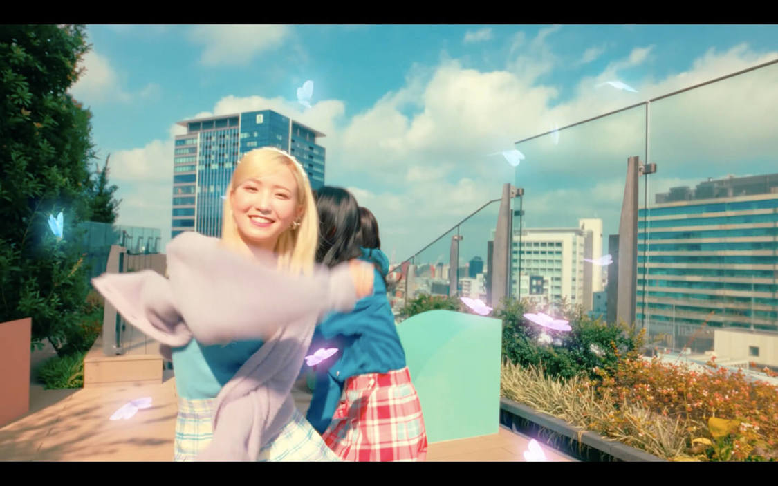 『ABC-MART』新WEB-CM「ニューバランス327 Walking Dance」篇より