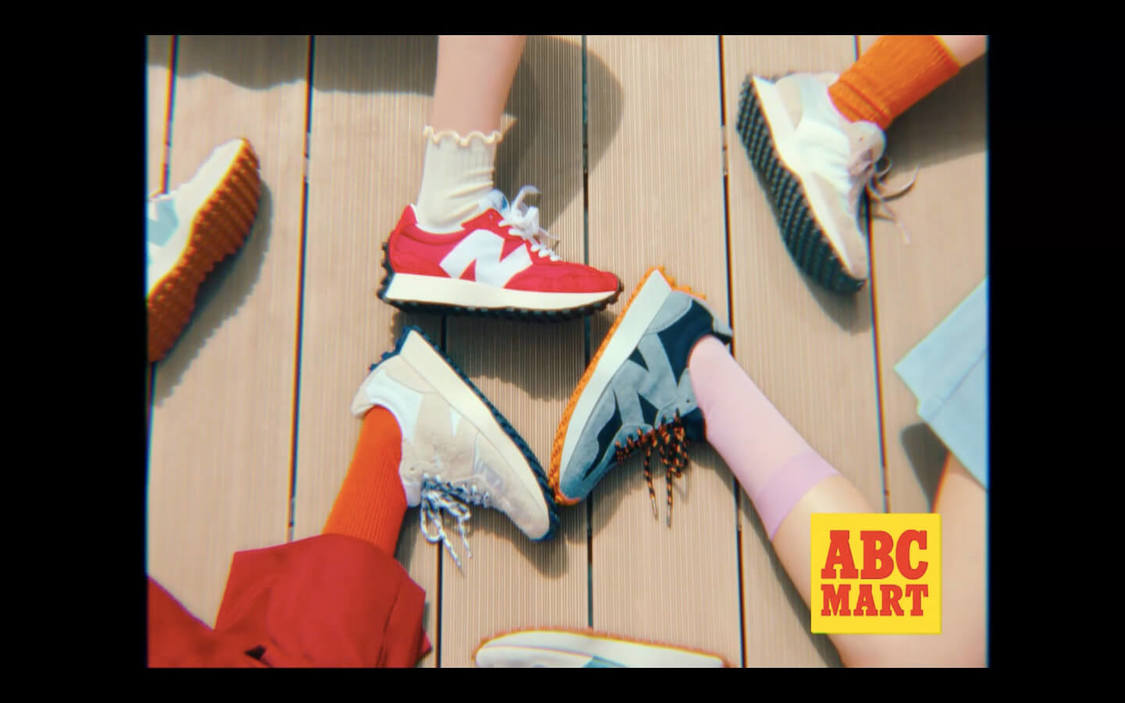 『ABC-MART』新WEB-CM「ニューバランス327 Walking Dance」篇より