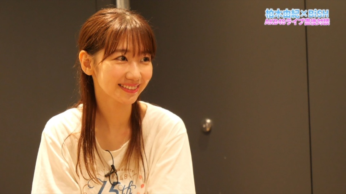 動画「BiSHがAKB48のコンサートに潜入！！」