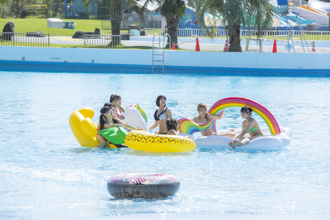 #ババババンビ｢キスしてほしい」MV（撮影：田中健児『2021年 B.L.T.11月号』（東京ニュース通信社刊））