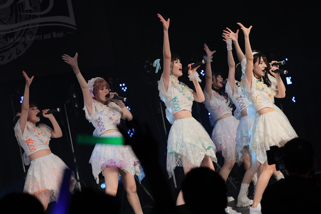 ＜純情のアフィリアワンマンツアー純情のアフィリア 全国ツアー『魔法陣と水の妖精〜Magic Circle and Siren of Water fairy〜』＞（日本橋三井ホール／2021年9月25日）