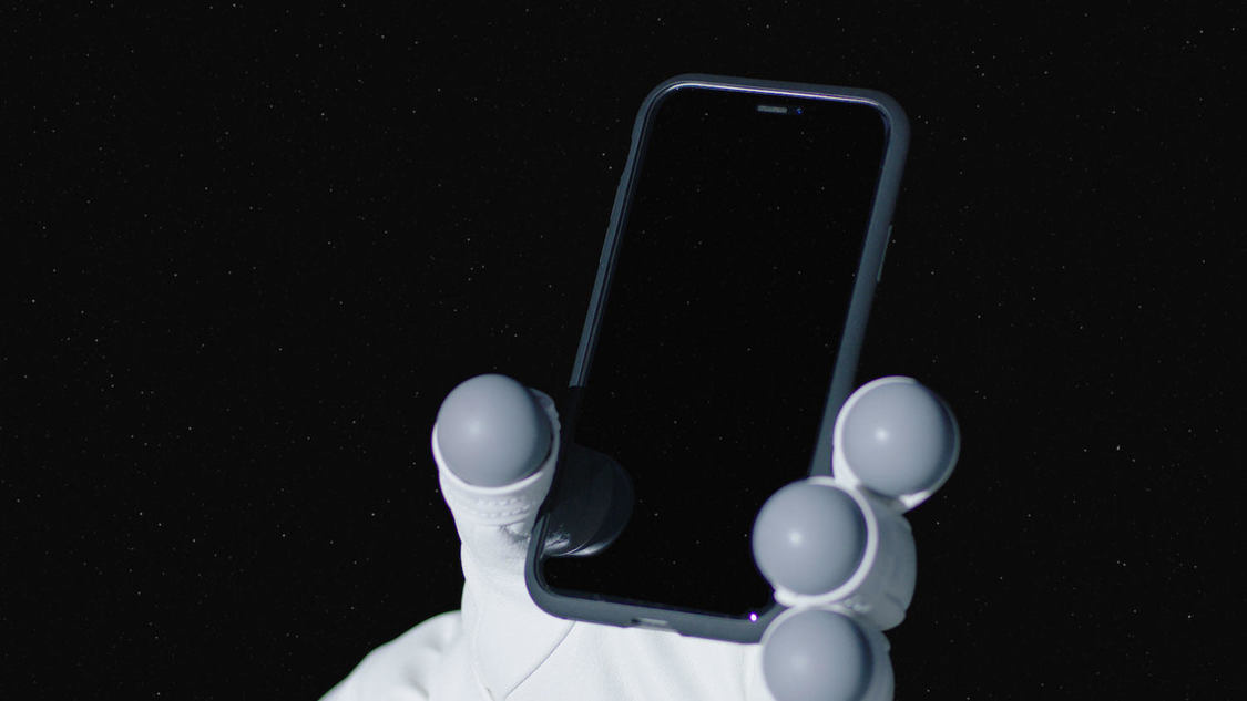 太陽ホールディングス新TV-CM「宇宙少女デビュー」篇より