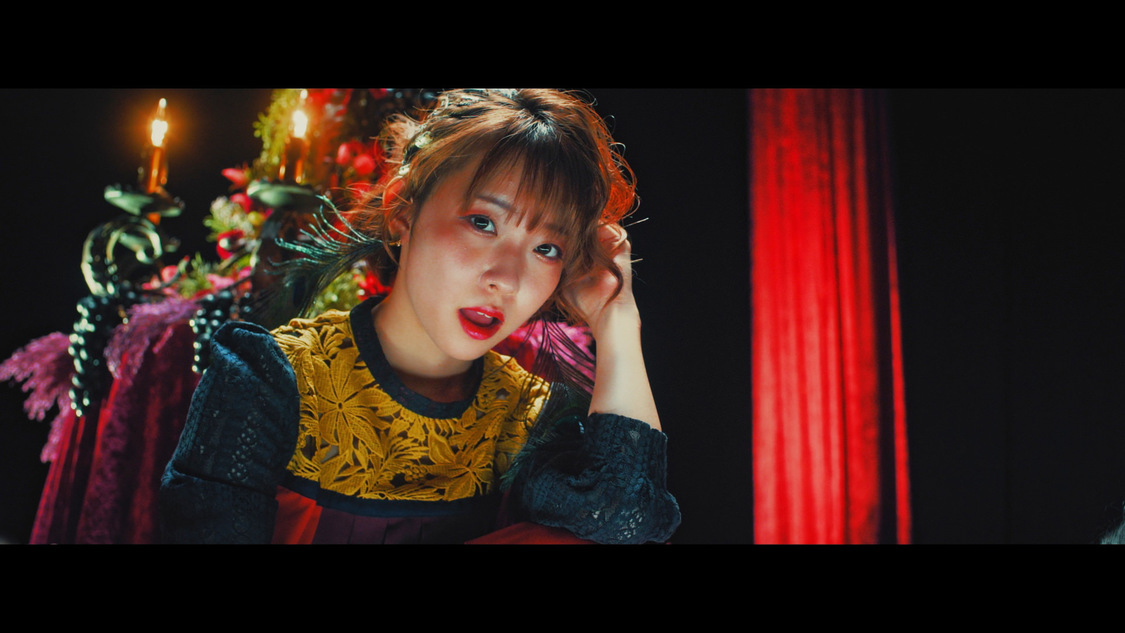 「Happy with you」MVより