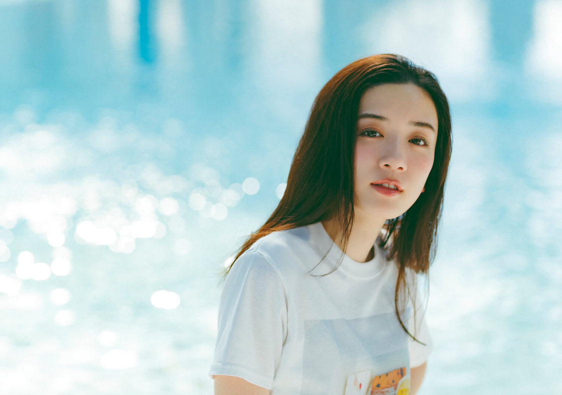 『永野芽郁オフィシャルカレンダー2022』季刊購読者限定特典イメージカット（©SDP）※画像はイメージ