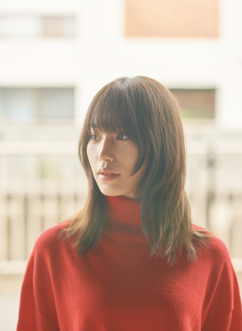 南沙良『SARA MINAMI 2022 CALENDAR』（©新津保建秀）