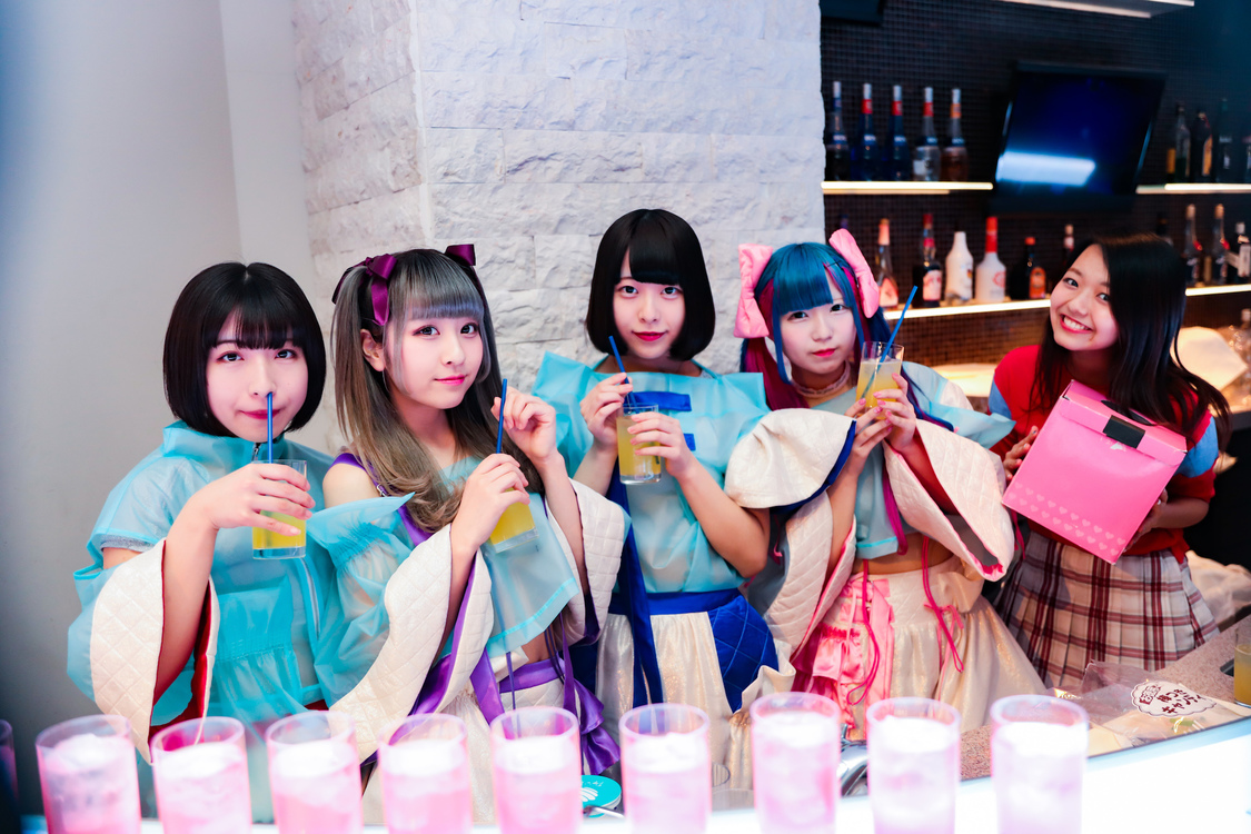 清野宮あんな（SKOOL GIRL BYE BYE）、すみれ せぷてんばー（SKOOL GIRL BYE BYE）、藍井ミスク（SKOOL GIRL BYE BYE）、奈胡みみ（SKOOL GIRL BYE BYE）、渡部麗那（eyes）＜ぽぷろないと vol.5＞より