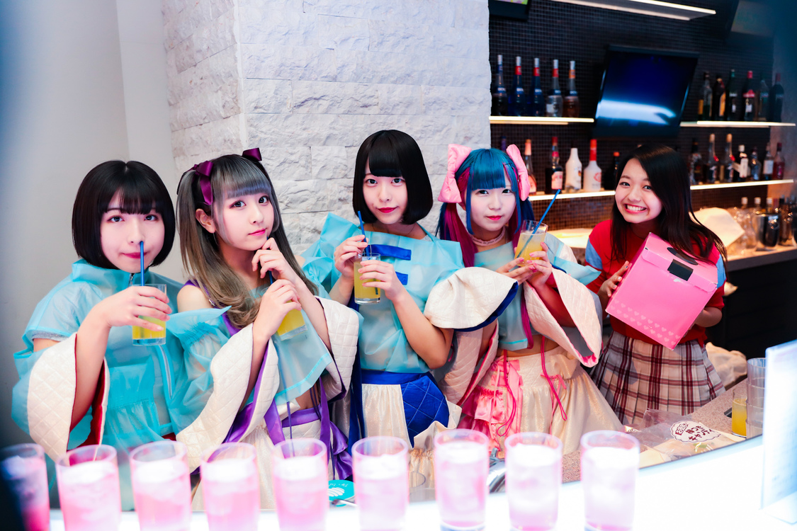 清野宮あんな（SKOOL GIRL BYE BYE）、すみれ せぷてんばー（SKOOL GIRL BYE BYE）、藍井ミスク（SKOOL GIRL BYE BYE）、奈胡みみ（SKOOL GIRL BYE BYE）、渡部麗那（eyes）＜ぽぷろないと vol.5＞より